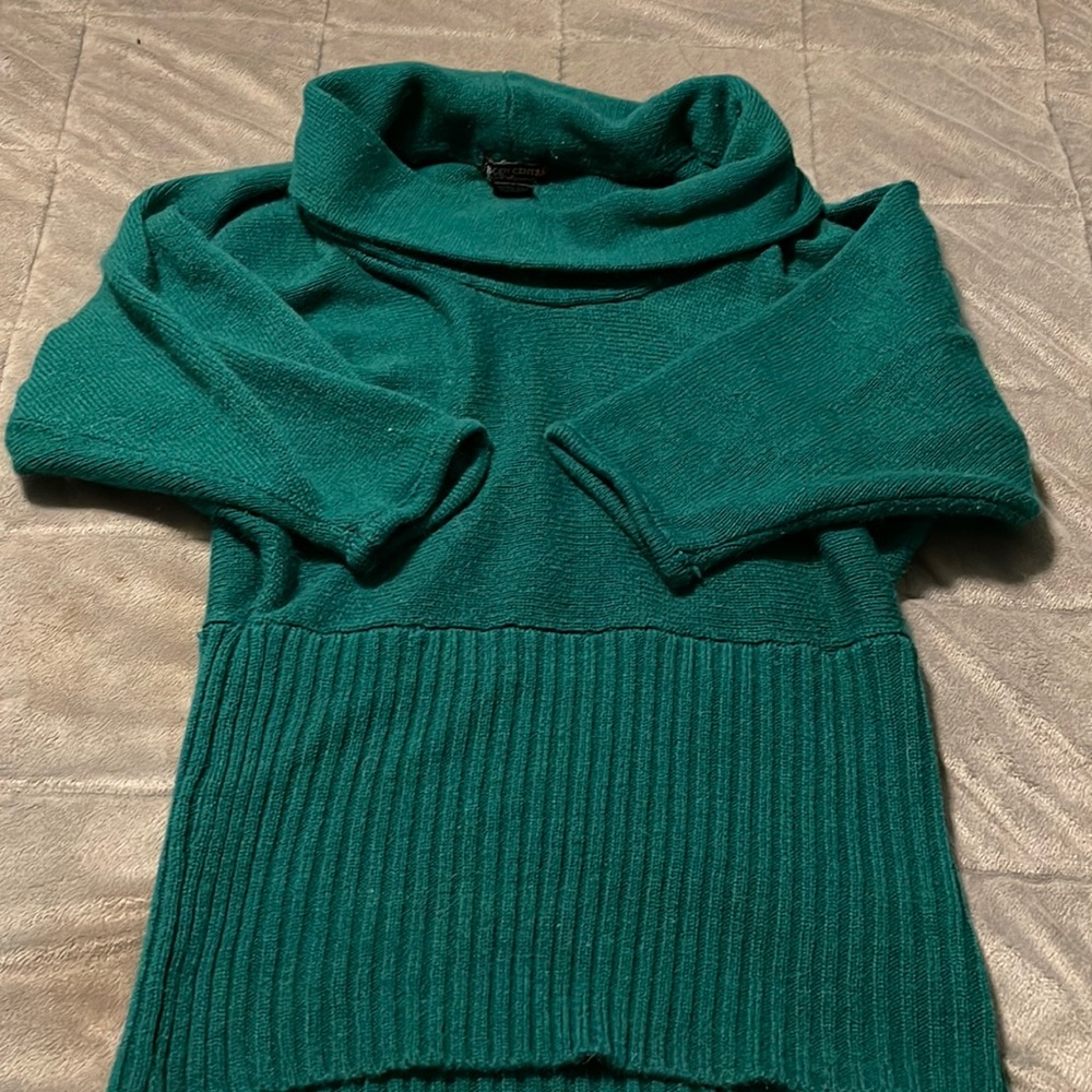 Deep Green Cowl Neck 3/4 Sleeve Sweater